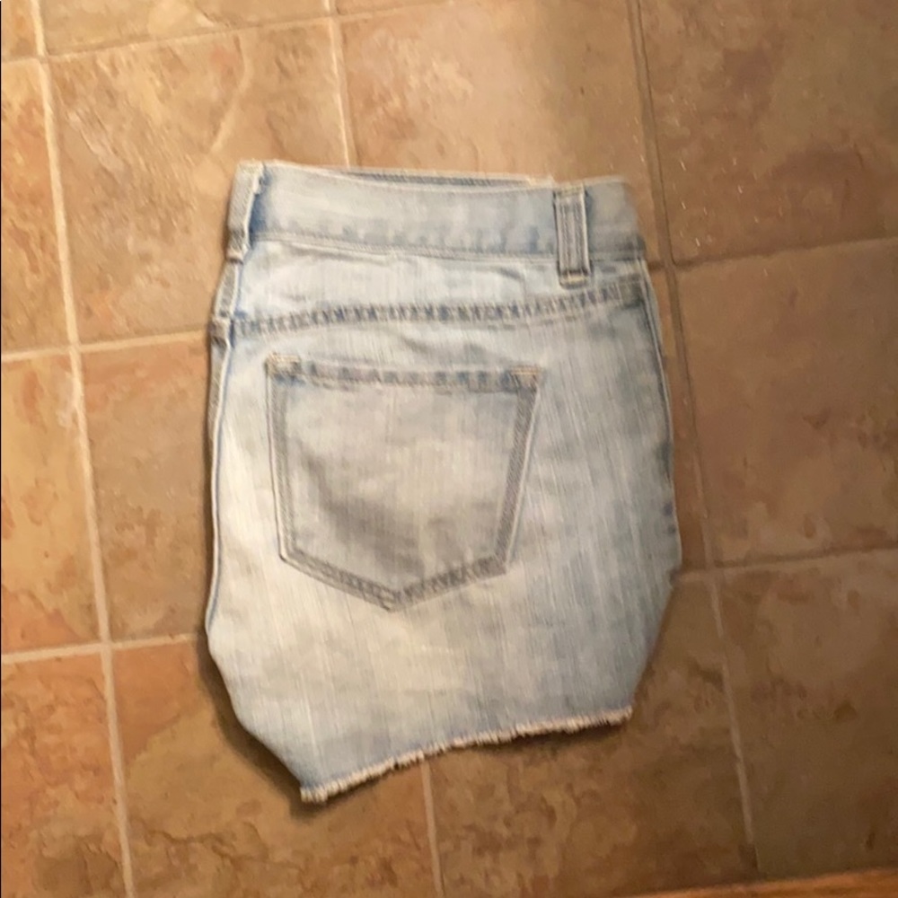 Shorts - Picture 4 of 4